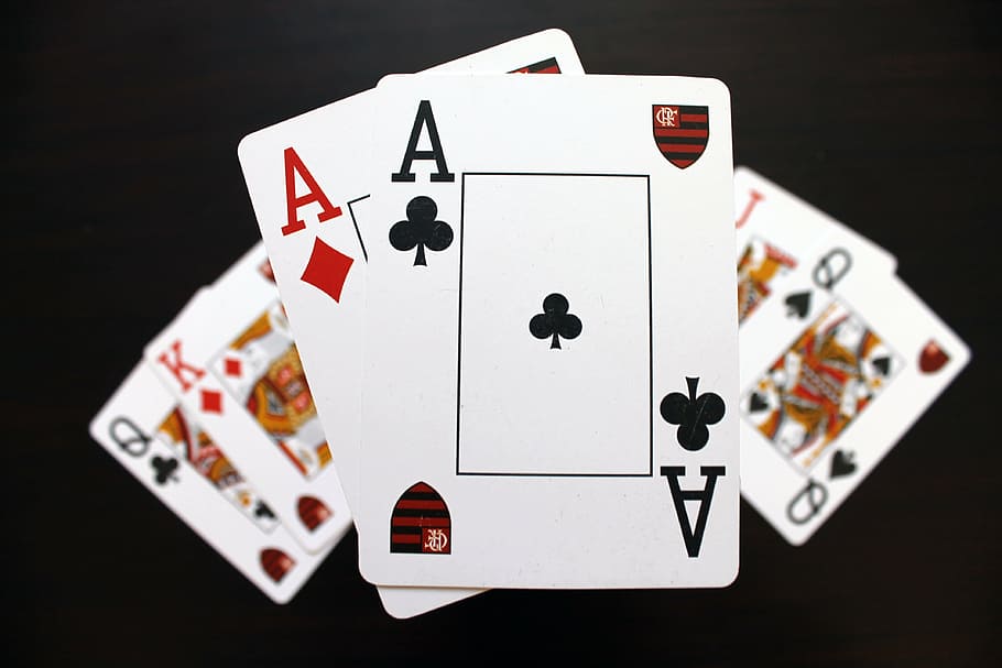 how to play hand and foot card game